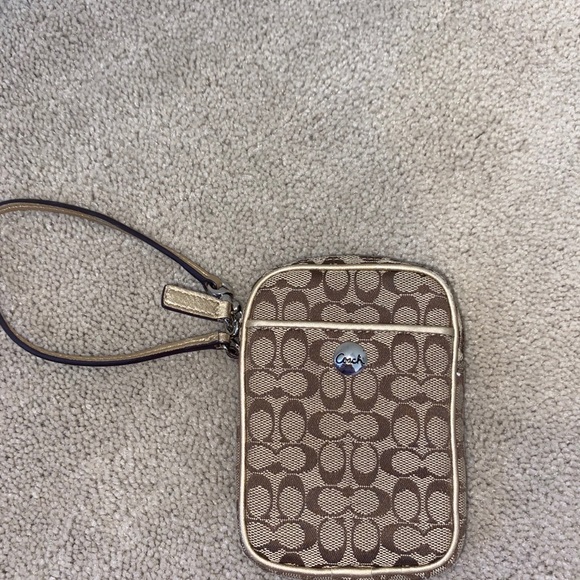 Coach beige wristlet - Picture 4 of 7